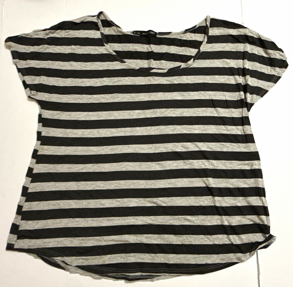 maurices Women’s Black Gray Striped Short Sleeve Pullover T-Shirt Size 1